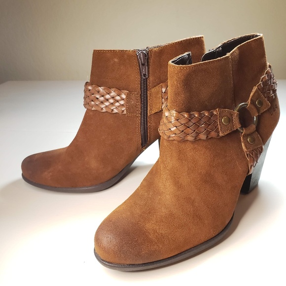 born concept women's boots